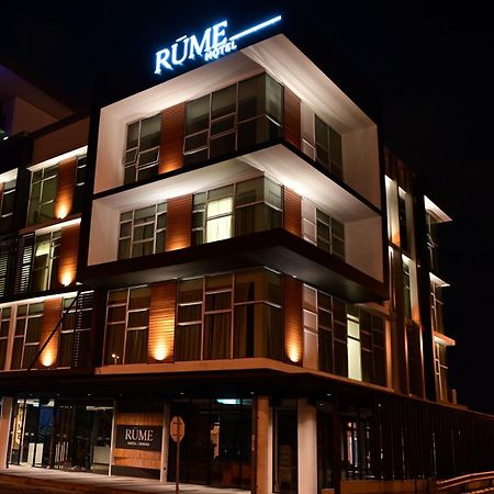 Rume Hotel Kuching Exterior foto